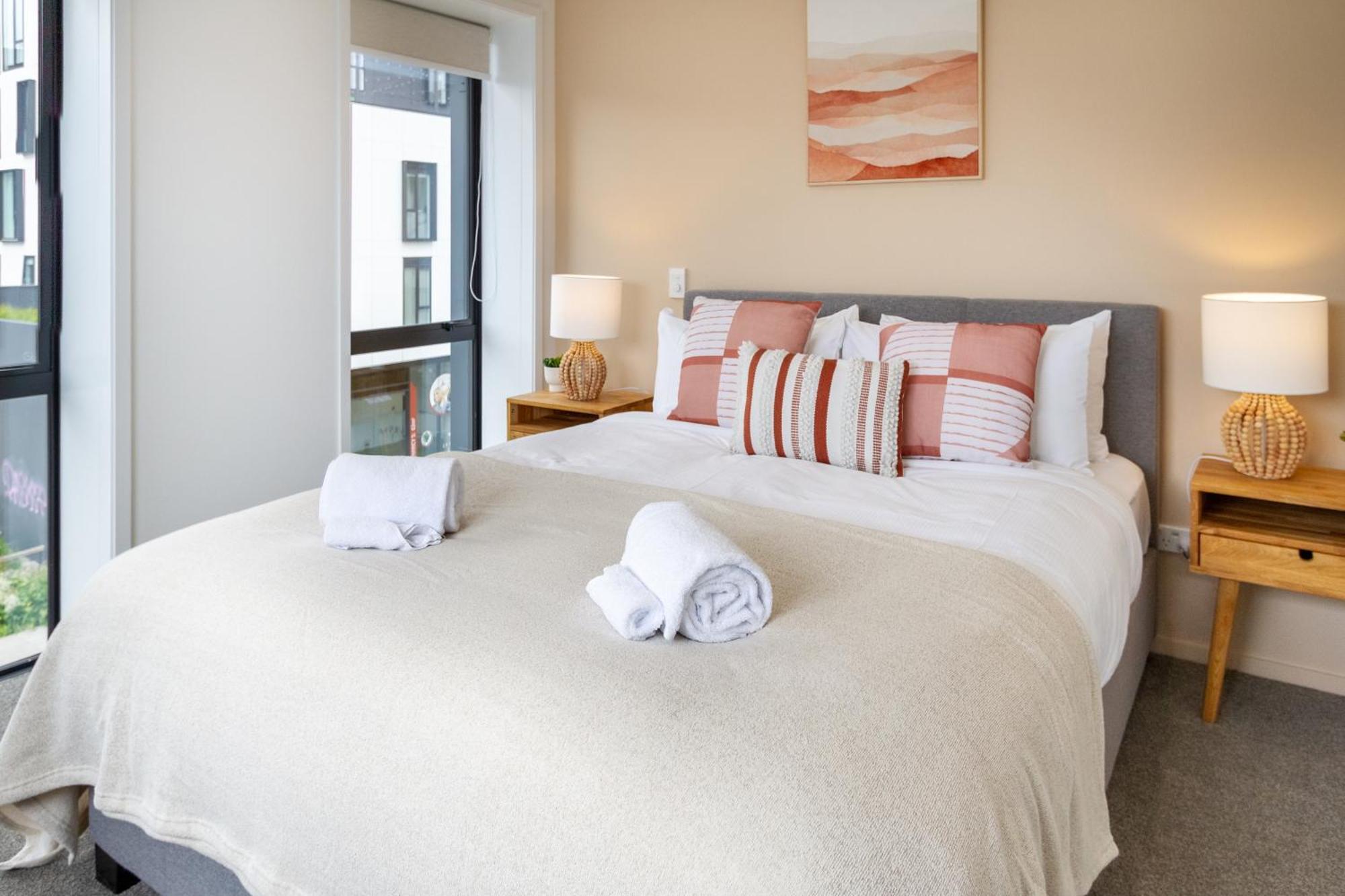 Modern City Lifestyle: 2 Bedroom 1 Bath Christchurch Kültér fotó