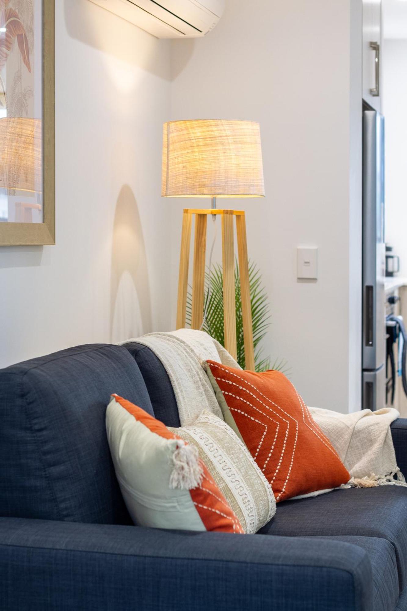 Modern City Lifestyle: 2 Bedroom 1 Bath Christchurch Kültér fotó